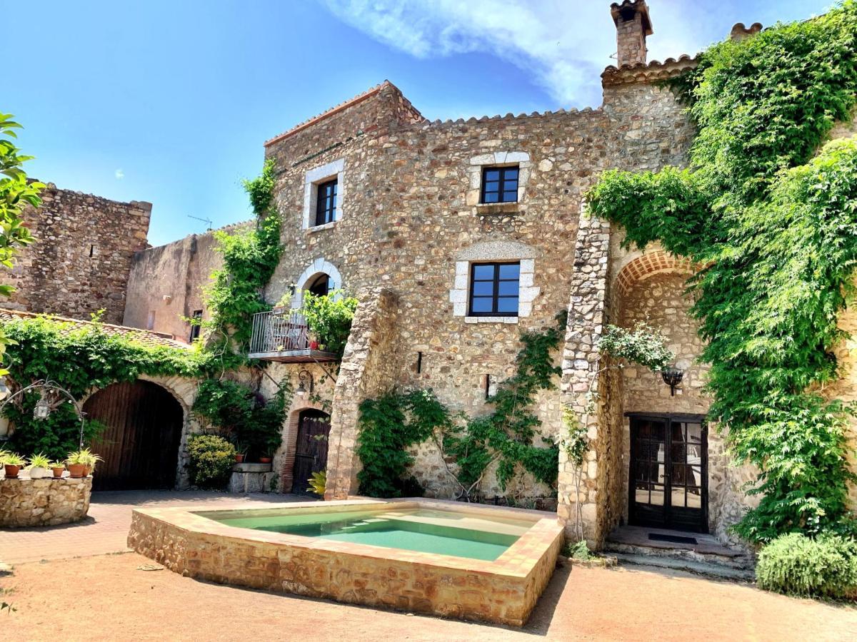 Els Racons Del Fort Castle In Wine Territory Capmany Exterior photo